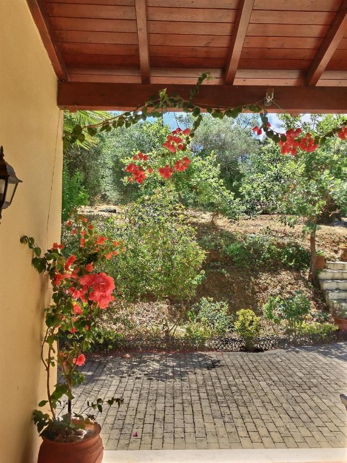 Gastouri Villa Pascalia With Heated Pool In October And Views Achílleion Dış mekan fotoğraf